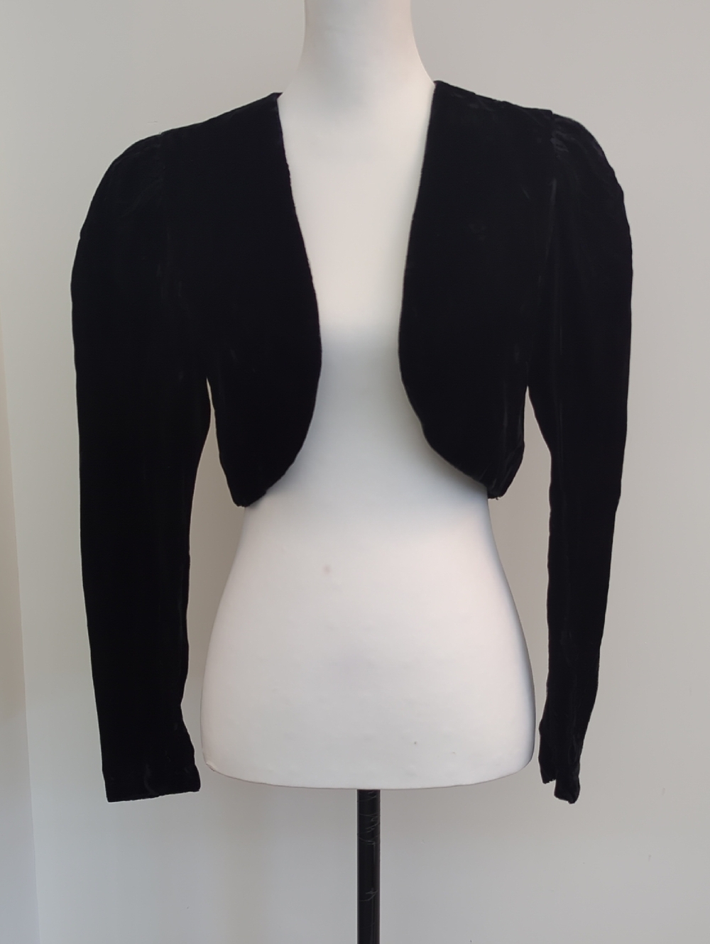 Open Roberta Bridal Cropped Velvet Black Shrug With Puff Sleeves